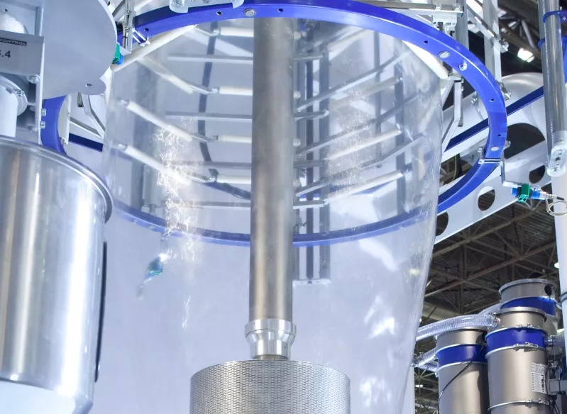 การอัดขึ้นรูปเป่าฟิล์มโพลีเอทิลีน